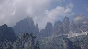Gruppo del Brenta dal rifugio La Montanara